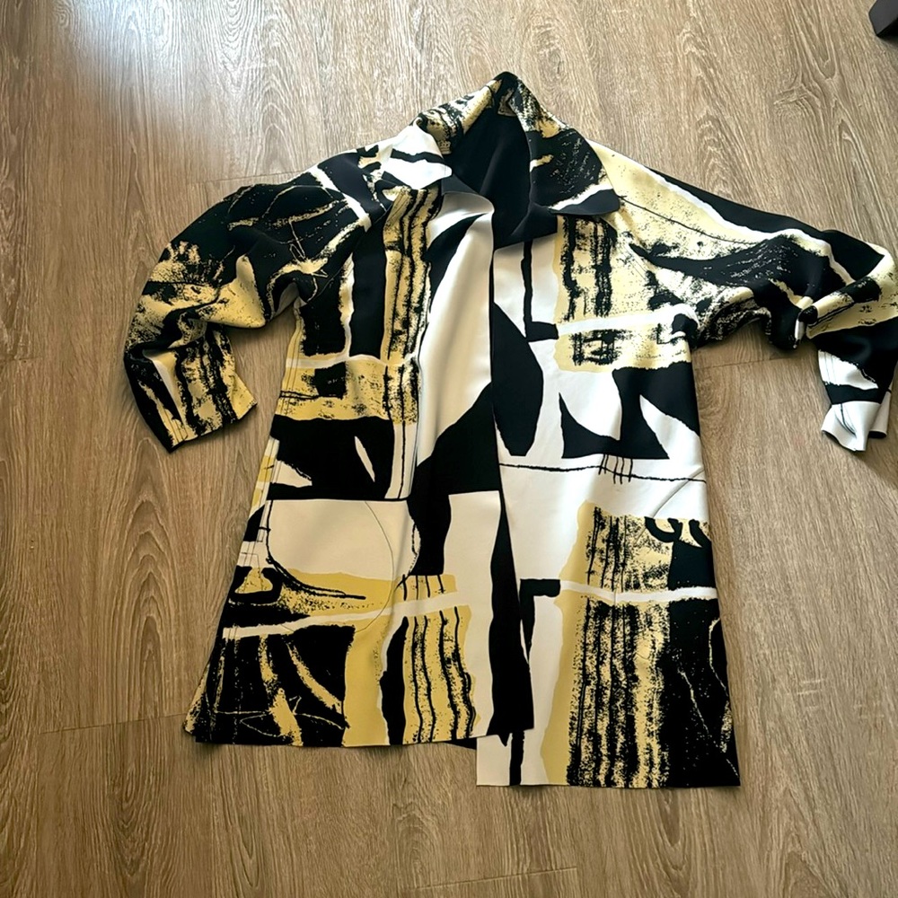 No tag, but Norma Kamali Blazer- check pictures